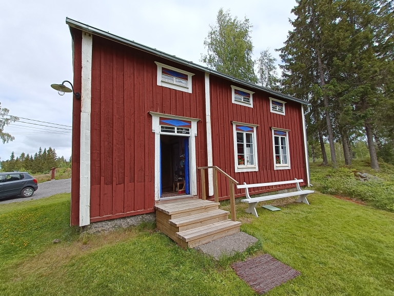 Punainen puutalo