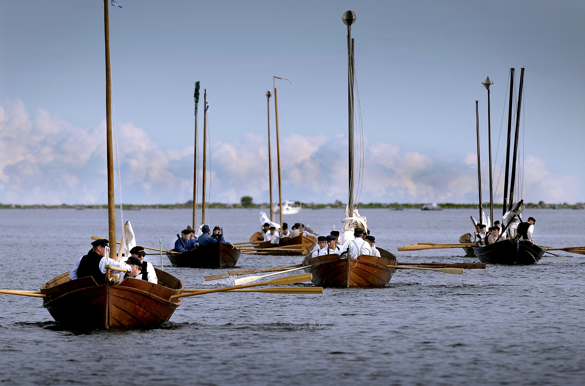 Traditional mail rowing over Kvarken.