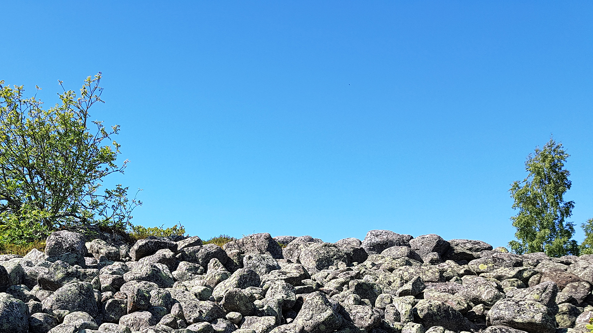 Scenery at Klobbskat is Lapland-like.