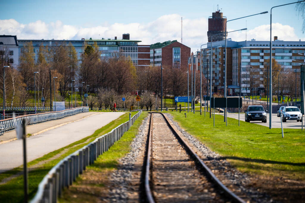 tågspår på stranden